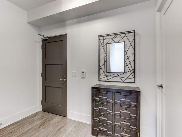 2712 - 300 Front St W