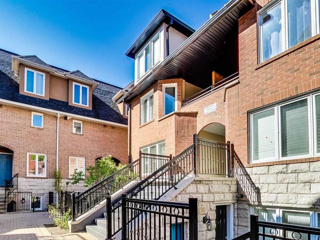 1 - 232 St George St