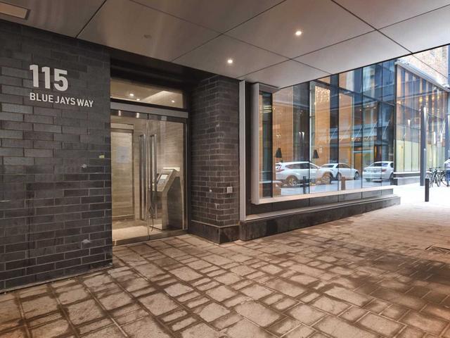 4902 - 115 Blue Jays Way