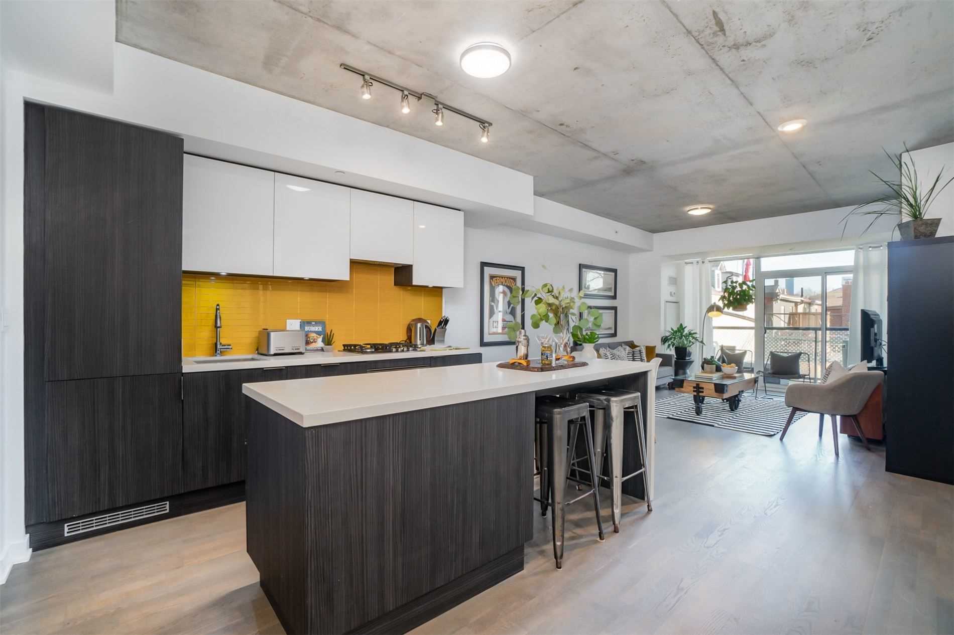 211 109 Ossington Ave, Toronto Terminated, C5265029 Condos.ca