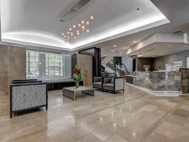 801 - 23 Sheppard Ave E