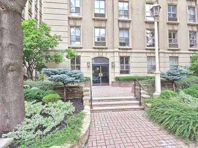 606 - 88 Charles St E