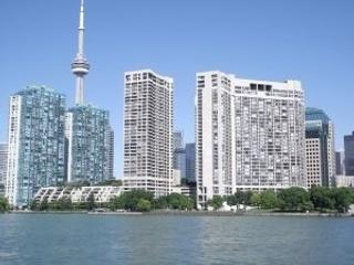 2225 - 33 Harbour Sq