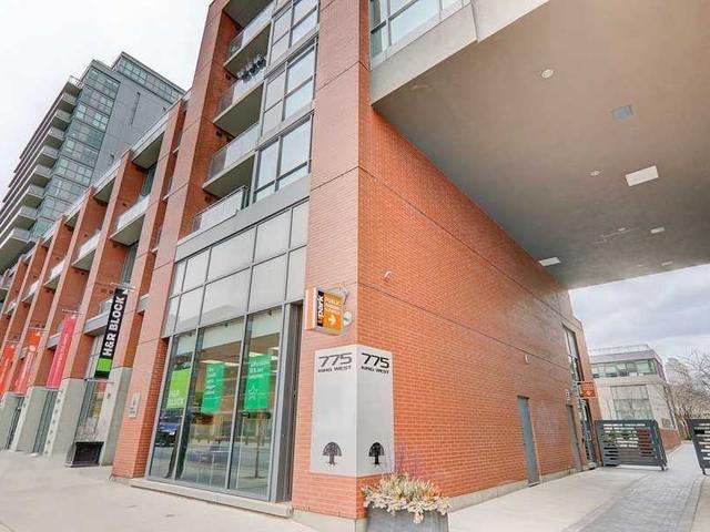 906 - 775 King St W