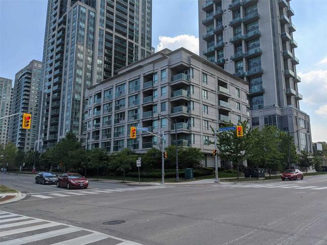 UPH 3 - 19 Avondale Ave