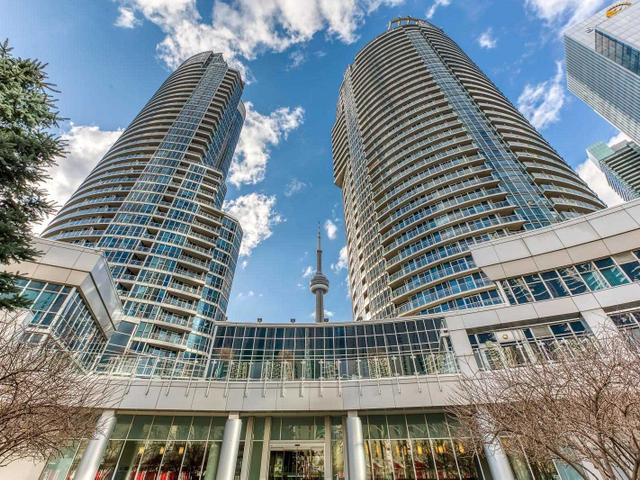 1408 - 208 Queens Quay W