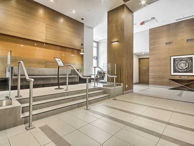 2802 - 295 Adelaide St W