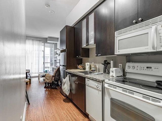 106 - 1005 King St W