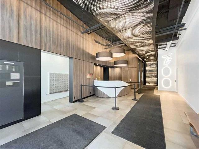 UPH03 - 700 King St W