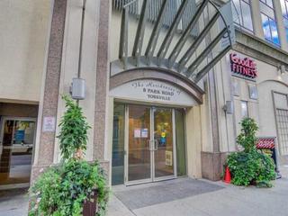2812 - 8 Park Rd