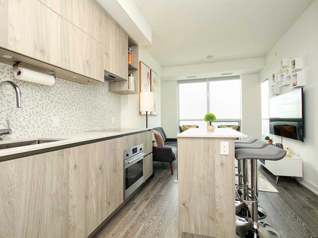 2209 - 1 Yorkville Ave