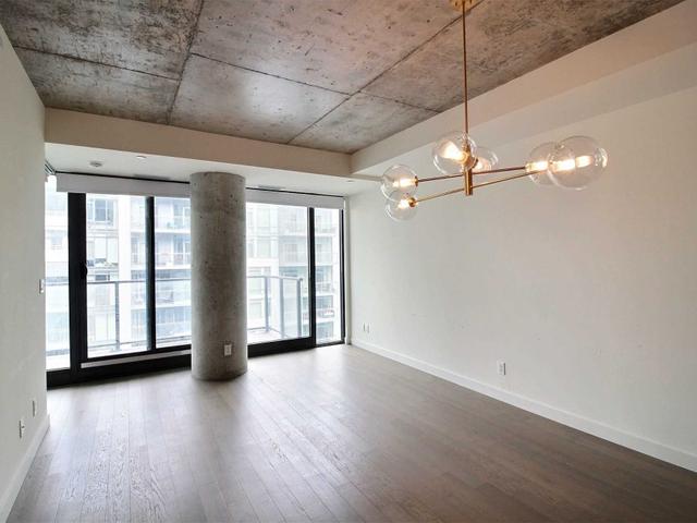 1313 - 111 Bathurst St