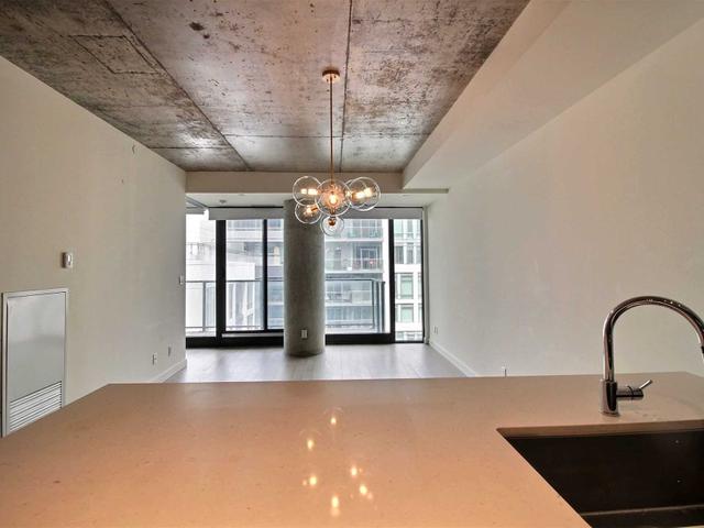 1313 - 111 Bathurst St