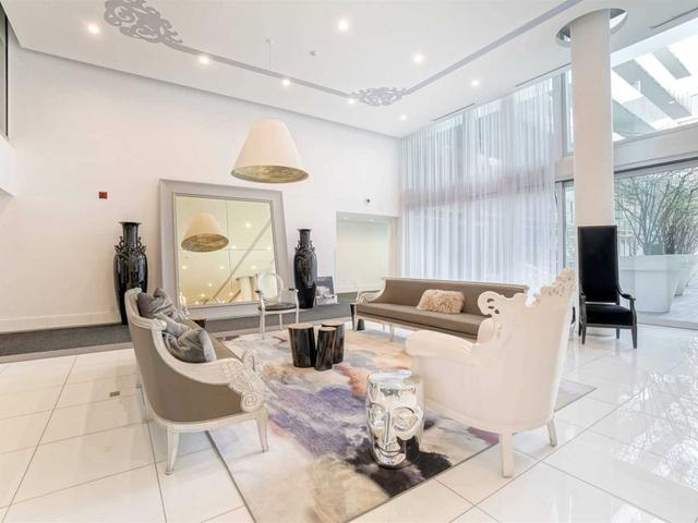 311 - 75 Portland St