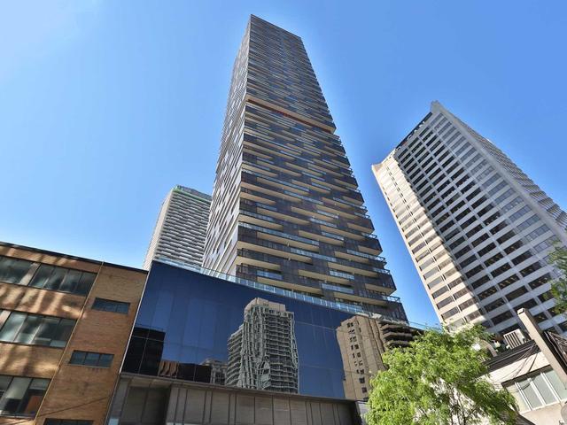 2701 - 8 Eglinton Ave E