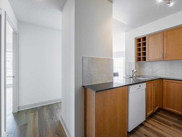 2301 - 210 Victoria St