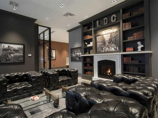 408 - 608 Richmond St W