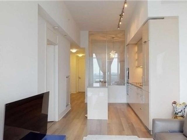 2305 - 32 Davenport Rd