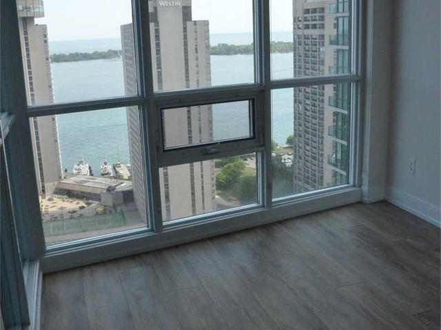 3209 - 18 Harbour St