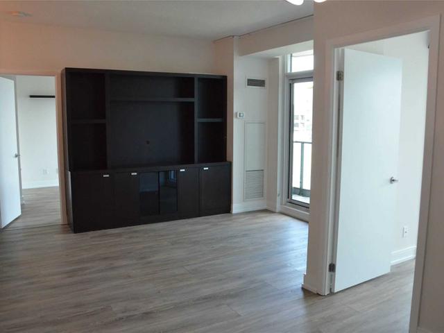 3209 - 18 Harbour St