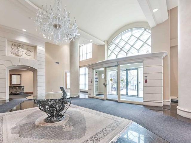 1515 - 23 Lorraine Dr