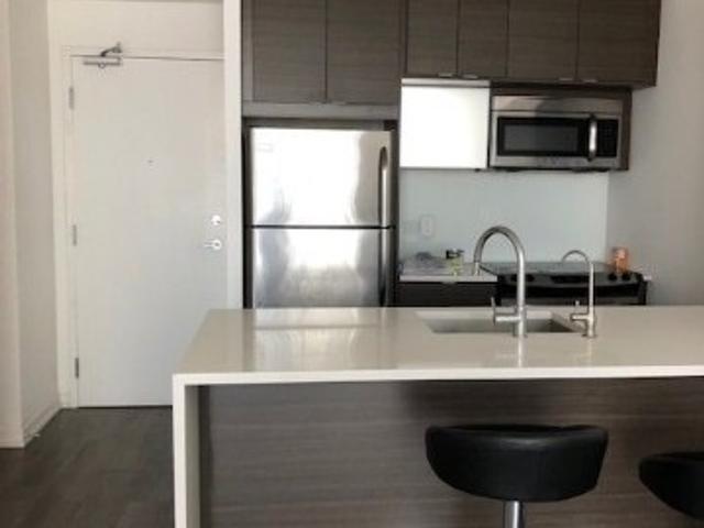 812 - 62 Forest Manor Rd