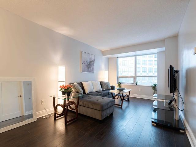 307 - 20 Blue Jays Way