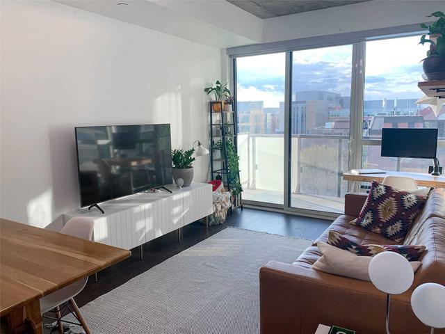 834 - 1030 King St W