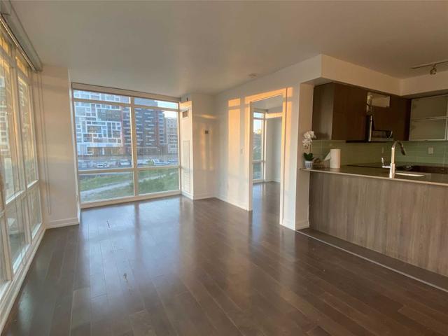 202 - 170 Fort York Blvd