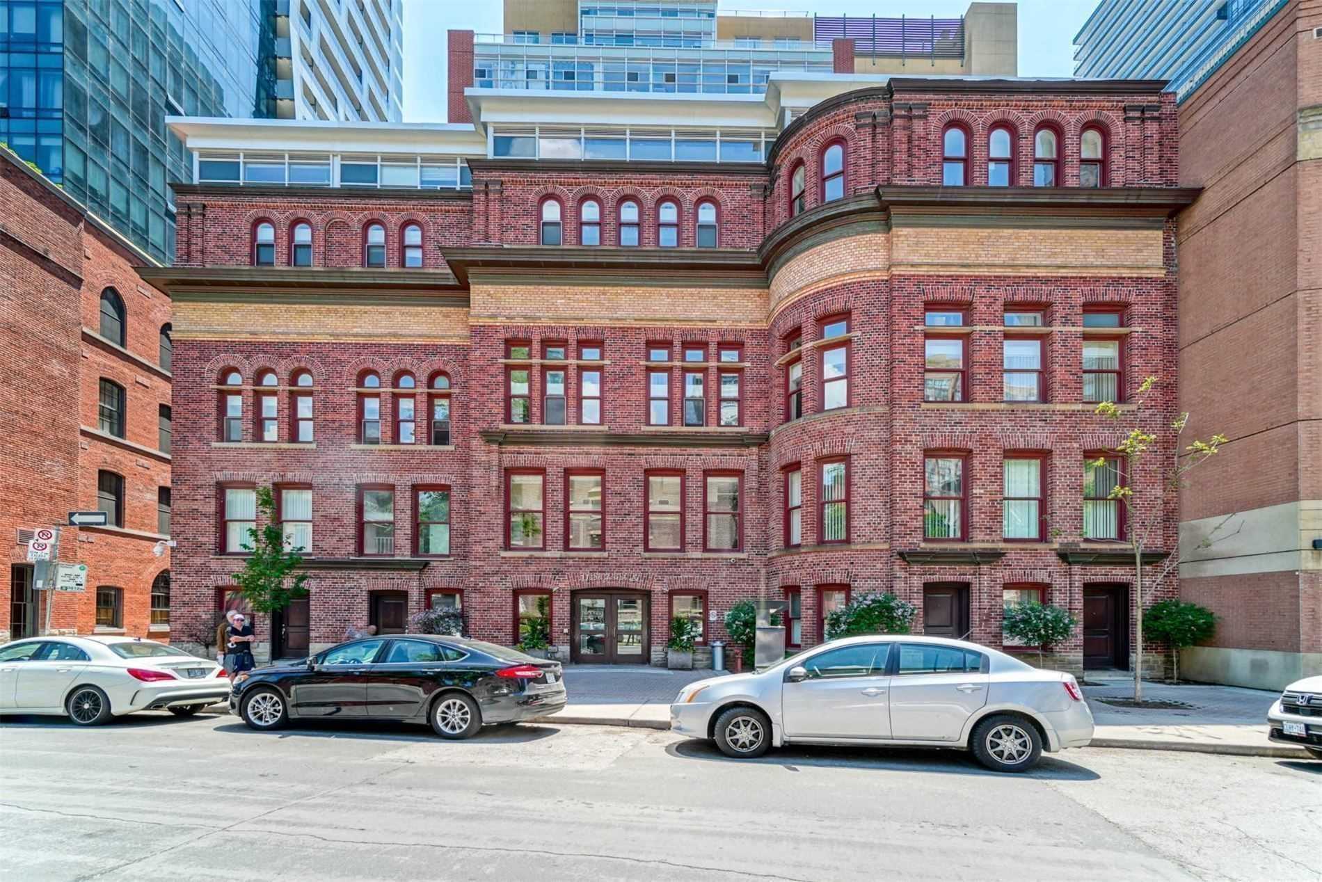 1005 11 St Joseph St, Toronto Sold Conditional, C5271771 Condos.ca