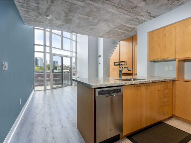 409 - 255 Richmond St