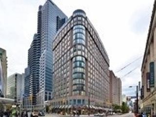 405 - 7 Carlton St