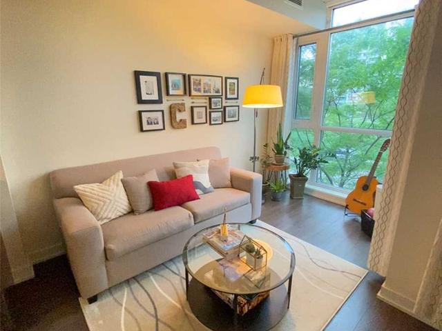 211 - 707 Dovercourt Rd