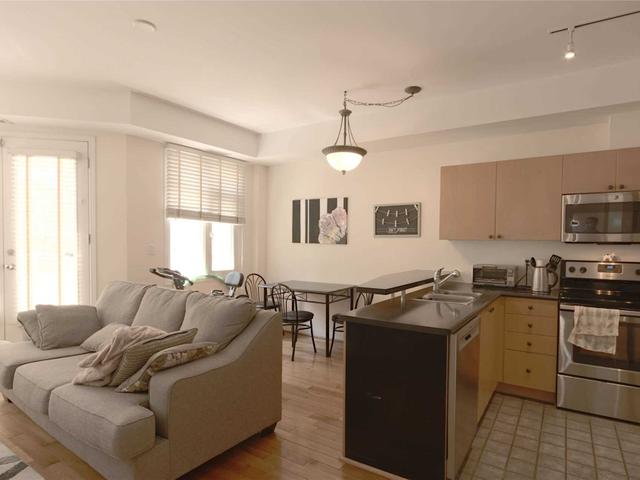 312 - 500 Richmond St W