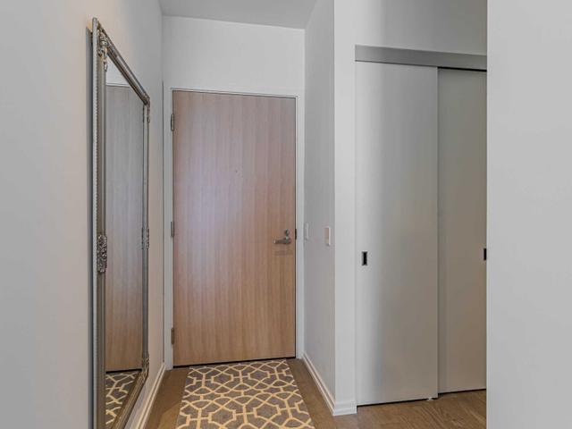 922 - 8 Hillsdale Ave E