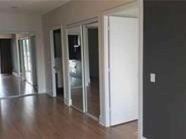 1801 - 300 Front St W