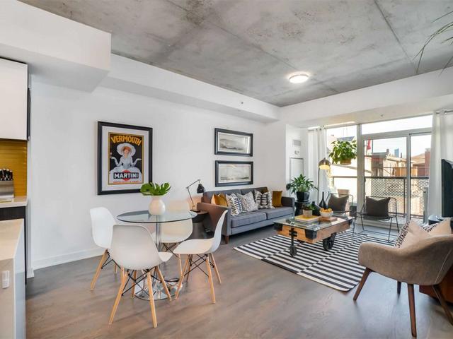 211 - 109 Ossington Ave