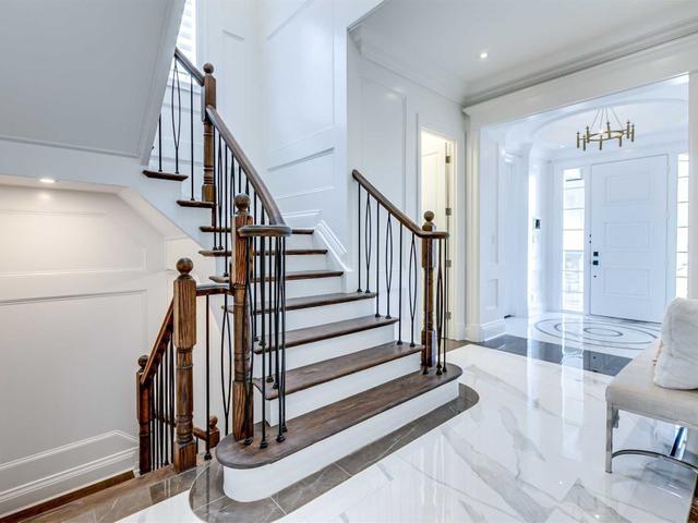 18 Daniel Cozens Crt