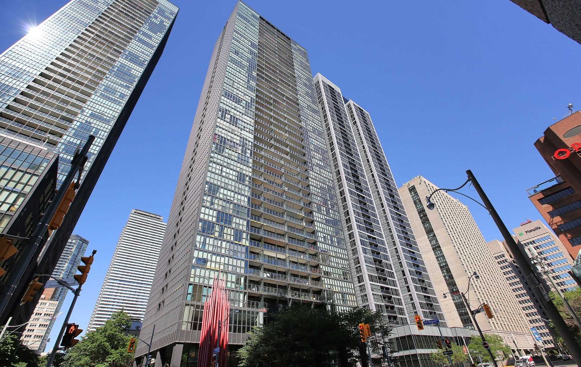 3308 110 Charles St E, Toronto