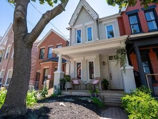 17 Hickson St