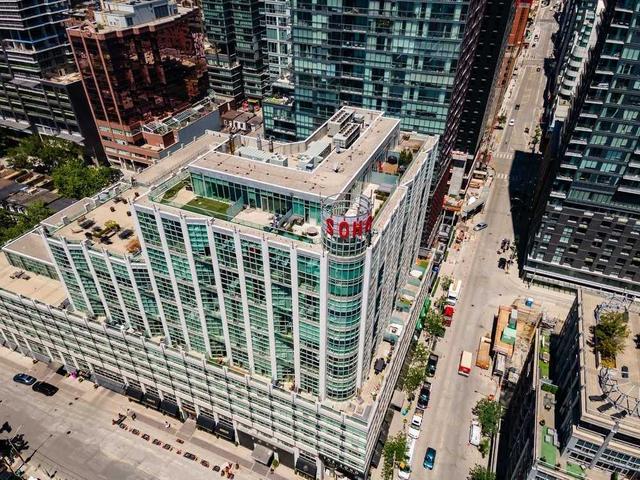 LPH1316 - 36 Blue Jays Way