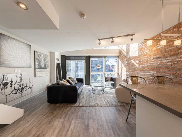 615 - 1029 King St W