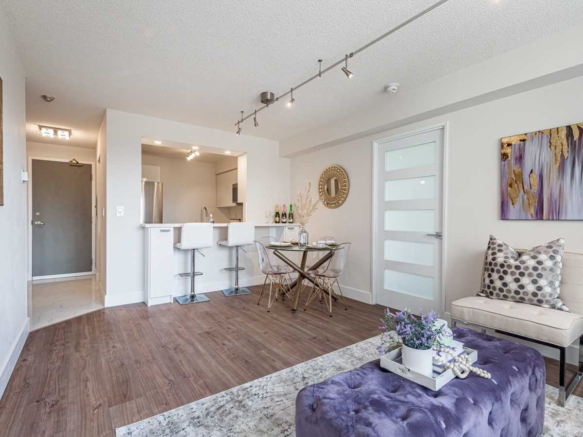 215 555 Wilson Heights Blvd, North York Sold, C5279831 Condos.ca