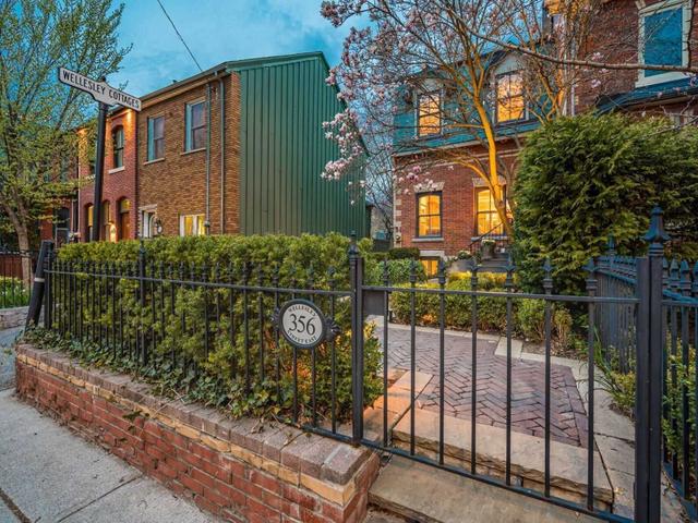 356 Wellesley St E