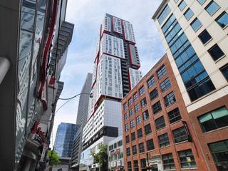 516 - 318 Richmond St W