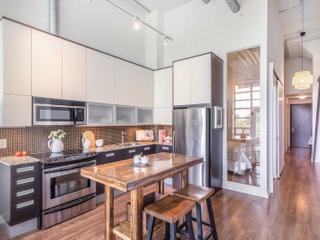 239 - 380 Macpherson Ave