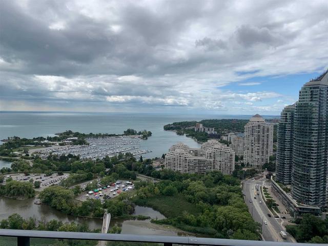 3220 - 30 Shorebreeze Dr