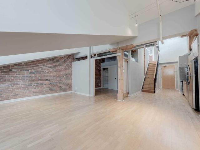 418 - 81A Front St E