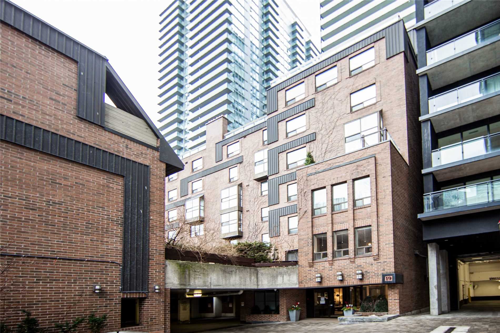 303 19 Dundonald St, Toronto Leased, C5292415 Condos.ca
