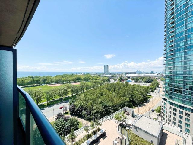 1408 - 215 Fort York Blvd